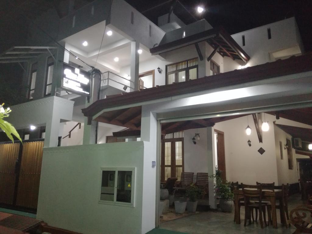 Bianco Terrace Hotel Negombo Eksteriør billede